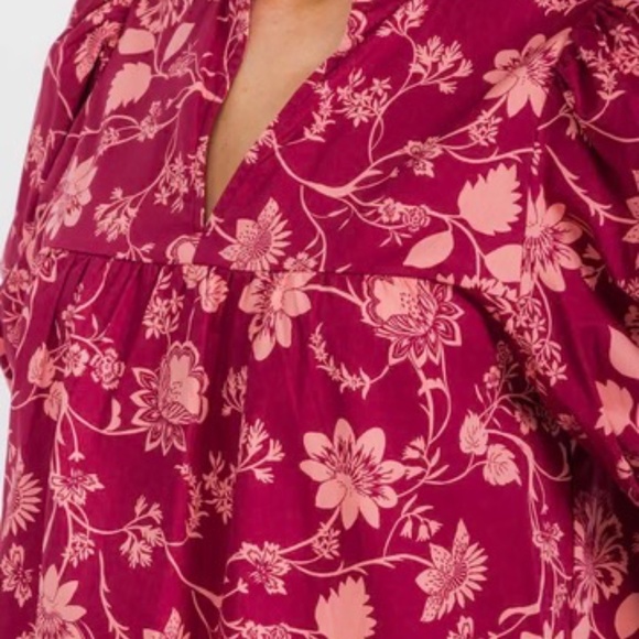 WOMEN'S SHORT PUFF SLEEVE V-NECK 100% COTTON FLORAL BLOUSE - Picture 4 of 4